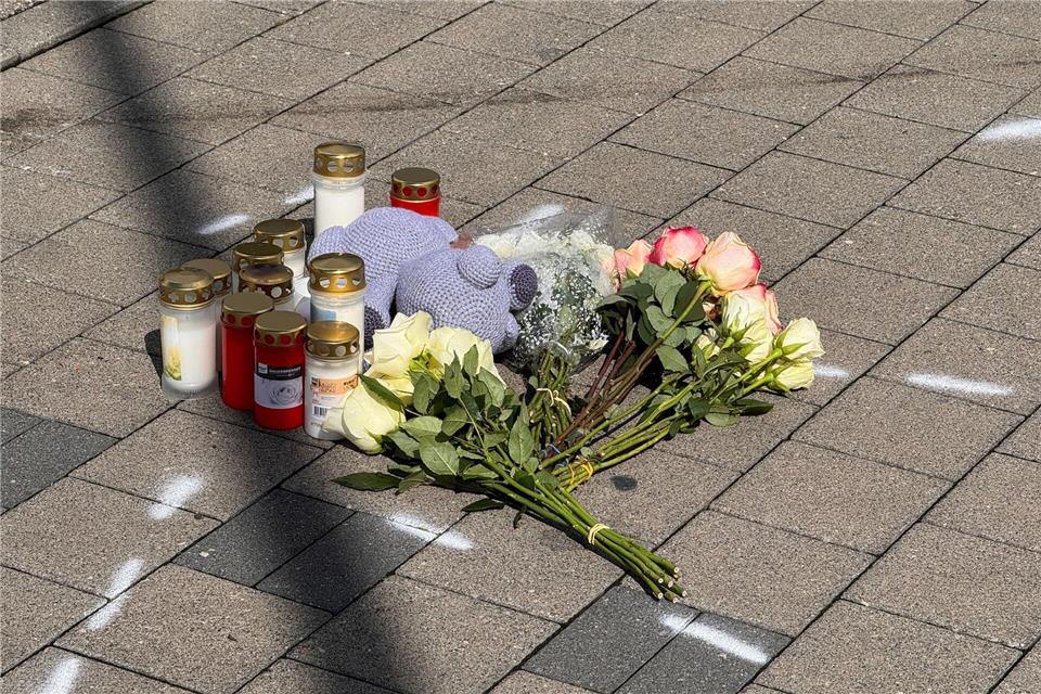 Nach dem Tod eines Zwölfjährigen auf einem Parkplatz in Niedernhall sind viele Fragen offen.Marijan Murat/dpa