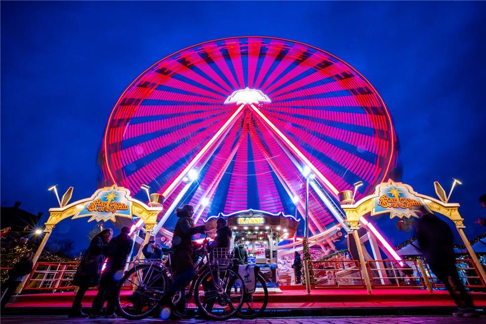 Parchimer Martinimarkt startet – Weihnachtsmärkte in Kürze  Nach dem Totensonntag öffnen in Mecklenburg-Vorpommern die meisten Weihnachtsmärkte ihre Stände - wie auch in Schwerin. (Archivbild)Jens Büttner/dpa