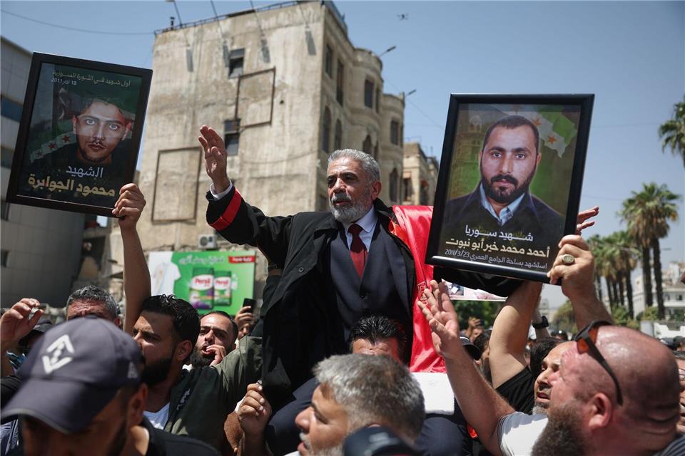 Nach dem Urteil gegen Nadschib kam es zu Jubel und Freudenschreien. Ghaith Alsayed/AP/dpa