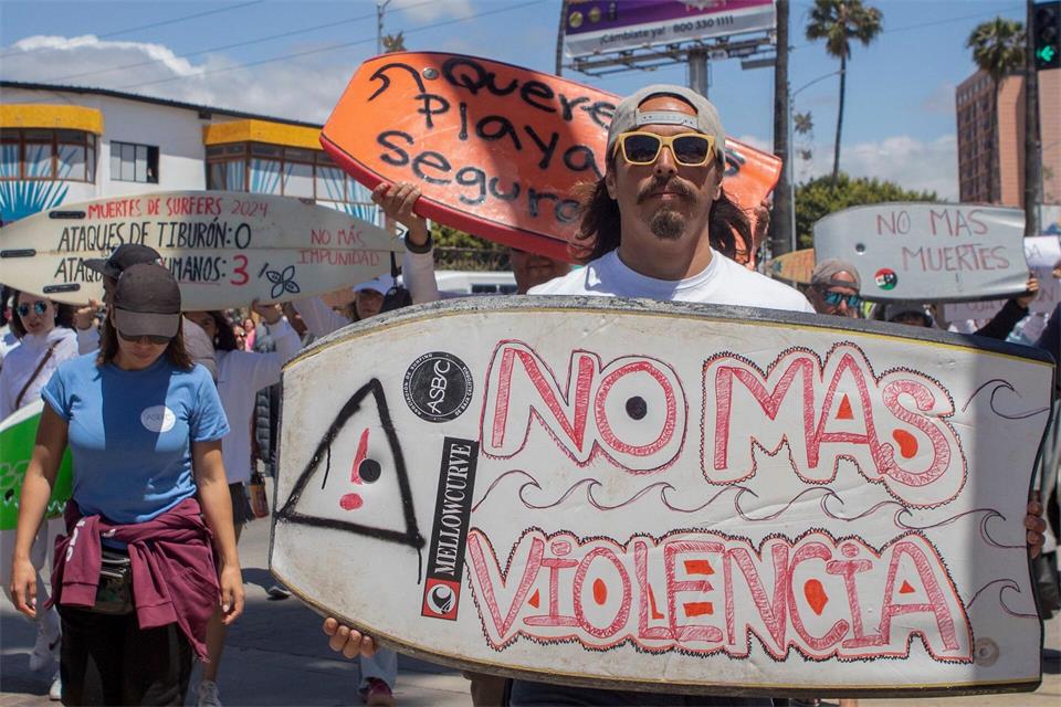 Nach dem Verschwinden der drei Ausländer hatten Surfer gegen die Kriminalität in Baja California protestiert. (Archivbild)Karen Castaneda/AP/dpa