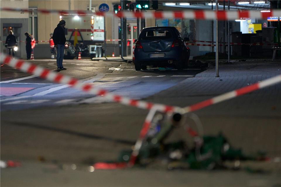 Nach dem Vorfall in der Gießener Innenstadt mit vier Verletzten hat die Polizei in alle Richtungen ermittelt. Sascha Ditscher/dpa
