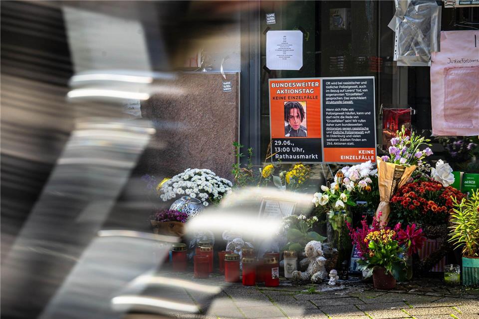 Nach dem gewaltsamen Tod des 21-jährigen Lorenz in Oldenburg hat die Staatsanwaltschaft Anklage gegen den beschuldigten Polizisten erhoben. (Archivbild)Sina Schuldt/dpa