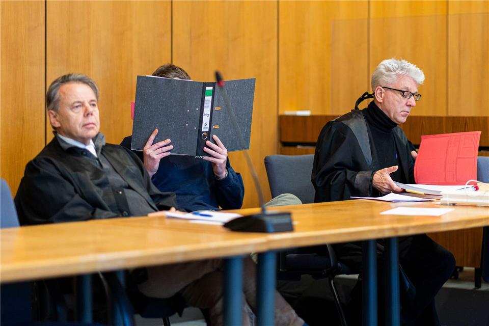 Nach dem gewaltsamen Tod seiner Ex-Lebensgefährtin wird das Urteil gegen einen 41-Jährigen erwartet. (Archivbild)Michael Matthey/dpa