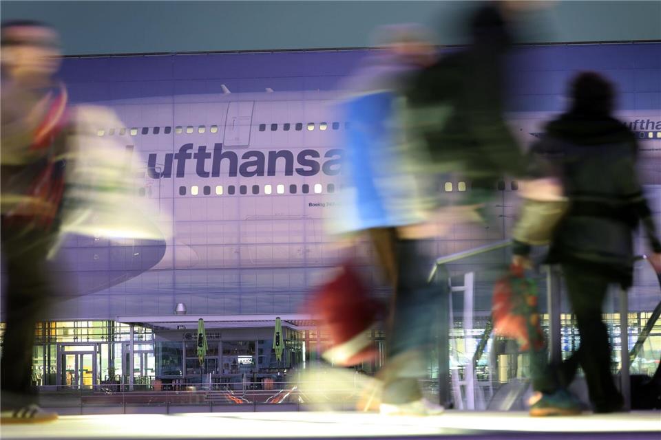 Nach den Pilotinnen und Piloten streikt nun das Kabinenpersonal bei der Lufthansa. (Archivbild)Karl-Josef Hildenbrand/dpa