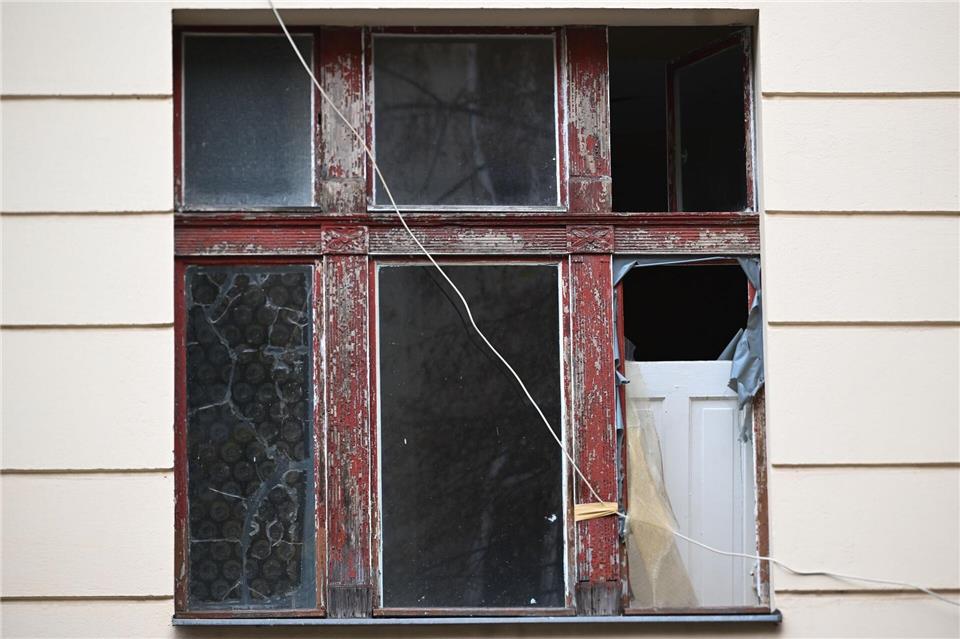 Nach den Worten von Wirtschaftsminister Kaweh Mansoori (SPD) standen 2022 mehr als 122.000 Wohnungen in Hessen leer. (Symbolbild)Sebastian Christoph Gollnow/dpa