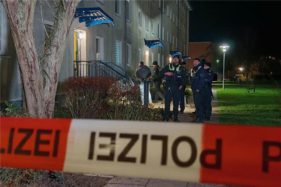 Nach der Bluttat In Hamburg-Rahlstedt gab es eine Festnahme.Carsten Neff/Carsten Neff/NEWS & ART/dpa