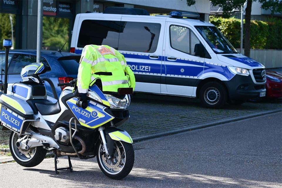 Nach der Entschärfung der Bombe gab die Stadt Entwarnung. Bernd Weißbrod/dpa