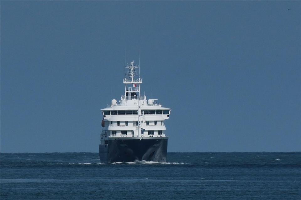 Nach der Kreuzfahrt und dem Ausbruch des Hantavirus - die Hondius kehrt endlich nach Rotterdam zurück.Patrick Post/AP/dpa