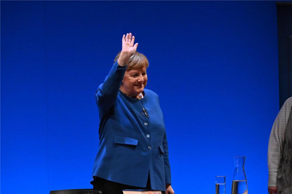 Nach der Lesung gab es stehende Ovationen.Stefan Sauer/dpa