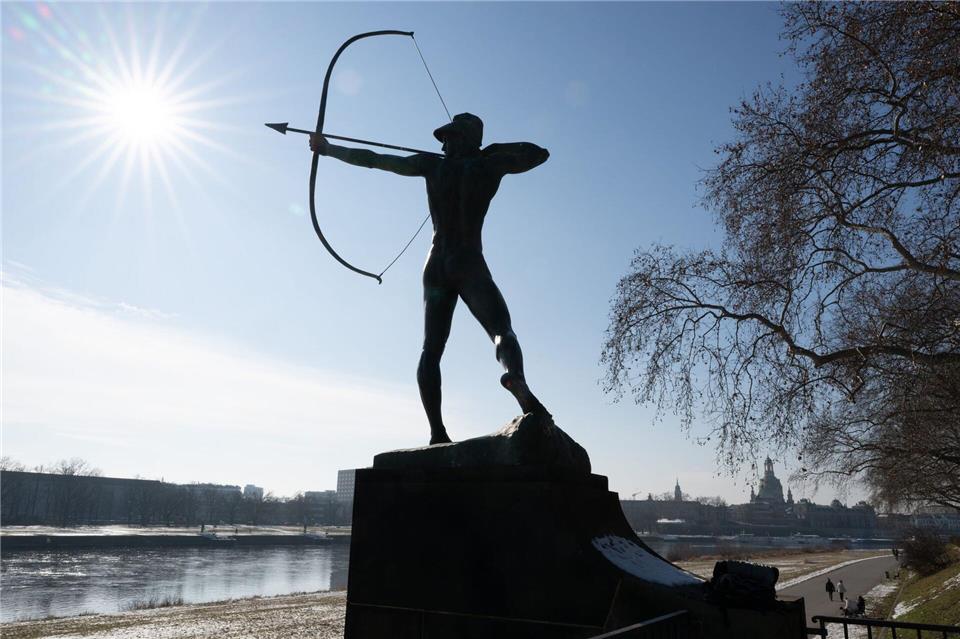 Nach der Schneeschmelze gibt es für die Flüsse in Sachsen derzeit keine Hochwasserwarnungen (Archivbild). Sebastian Kahnert/dpa
