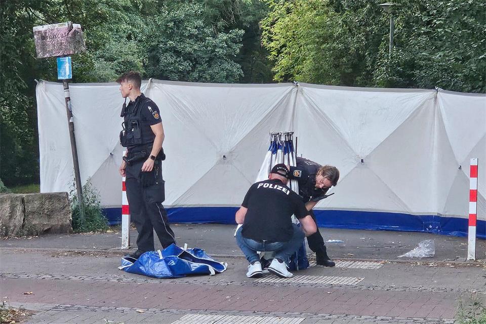 Nach der tödlichen Attacke auf einen Fußgänger in Bremen ist der mutmaßliche Täter ermittelt. (Archivbild) Dierk Rohdenburg/Mediengruppe Kreiszeitung/dpa