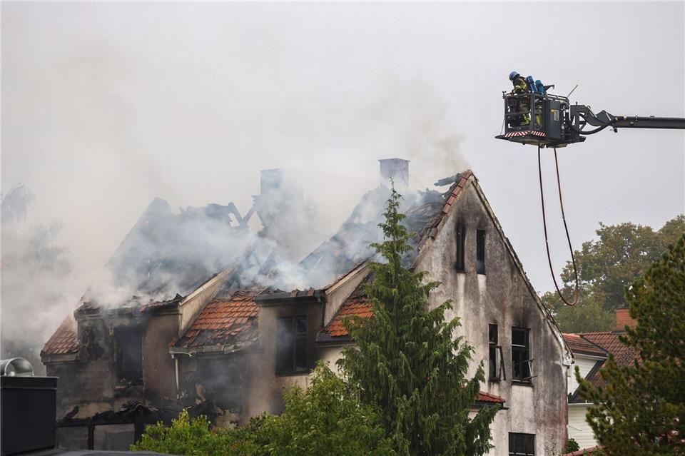 Nach einem Brand in einem Haus sind drei Frauen tot aufgefunden worden.Geir Olsen/NTB/dpa
