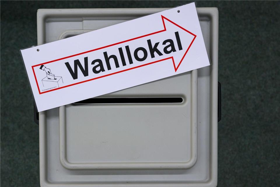 Nach einem Stopp der Bürgermeisterwahl in Strausberg durch den Landrat hat ein Gericht dessen Eingreifen als rechtswidrig kassiert. Jetzt wird die Stichwahl nachgeholt. (Symbolbild) Patrick Pleul/dpa