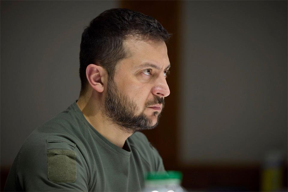 Nach einem direkten russischen Angriff auf die Zentrale des Geheimdienstes SBU hat Präsident Wolodymyr Selenskyj den SBU angewiesen, Russland „spiegelbildlich“ zu antworten. (Archivbild)Ukraine Presidency/Planet Pix via ZUMA Press Wire/dpa