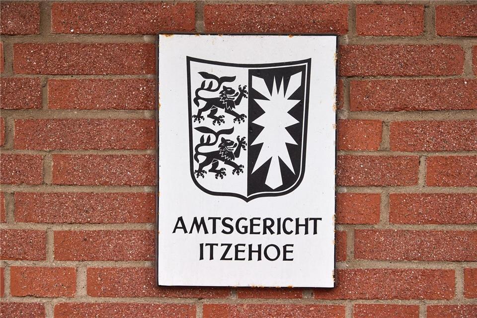 Nach einer Messerattacke in Heide sitzt ein 30-jähriger Tatverdächtiger in Untersuchungshaft. (Symbolbild)Georg Wendt/dpa