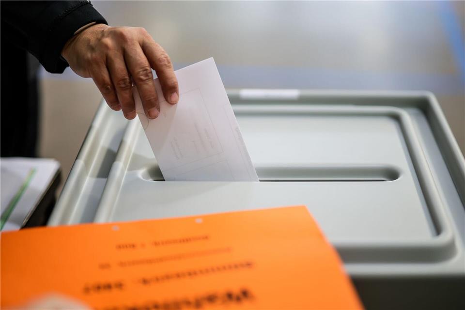 Nach einer Strafanzeige hat die Staatsanwaltschaft nun Ermittlungen eingeleitet (Symbolbild)Christoph Reichwein/dpa