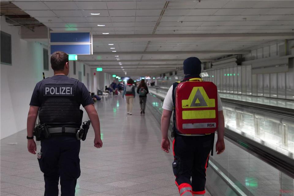 Nach einer erneuten Drohnensichtung wurde der Betrieb am Flughafen in München wieder vorübergehend eingestellt.Enrique Kaczor/onw-images/dpa