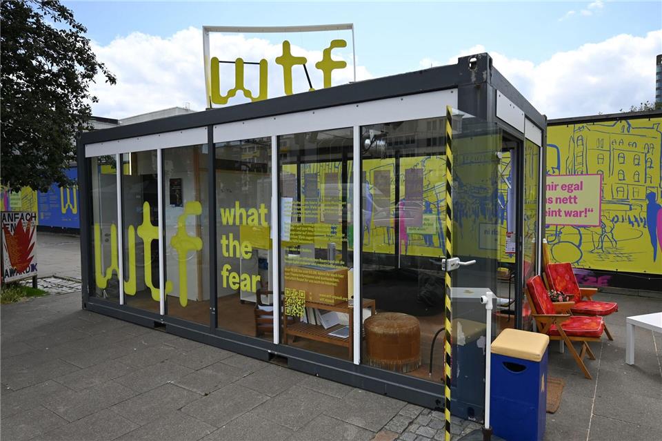 Nach einer ersten Auswertung des Projekts „WTF - What The Fear“ sieht das Clubkombinat Hamburg ein ganzes Bündel an Maßnahmen für die Sicherheit an der Reeperbahn. (Archivbild)David Hammersen/dpa