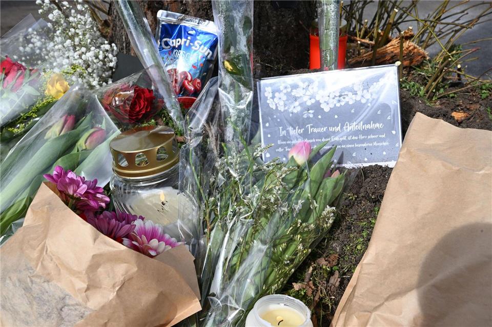 Nach früheren Angaben des Innenministeriums hat die Polizei im Südwesten im Jahr 2024 fast 400 illegale Autorennen registriert - die Dunkelziffer ist gewaltig. (Archivbild)Bernd Weißbrod/dpa