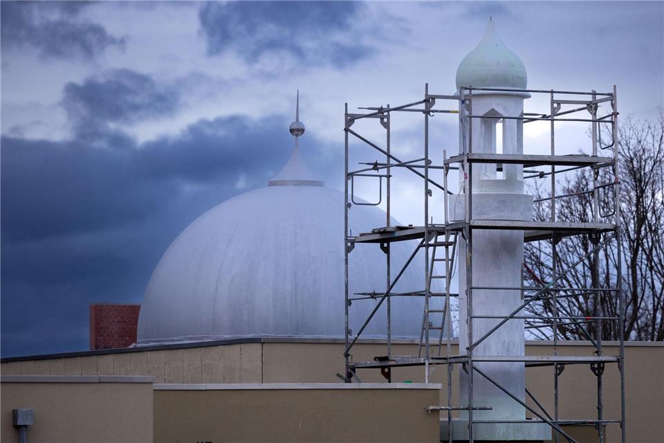 Nach jahrelanger Bauzeit wird die Ahmadiyya Moschee Erfurt feierlich eingeweiht. (Archivbild)Michael Reichel/dpa