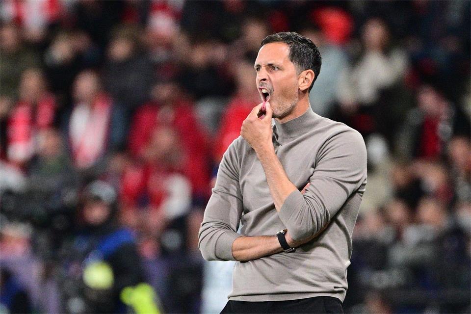 Nach nur drei Monaten als Coach des RC Lens ist für Dino Toppmöller bereits wieder Schluss. (Archivbild).Kamaryt Michal/CTK/dpa