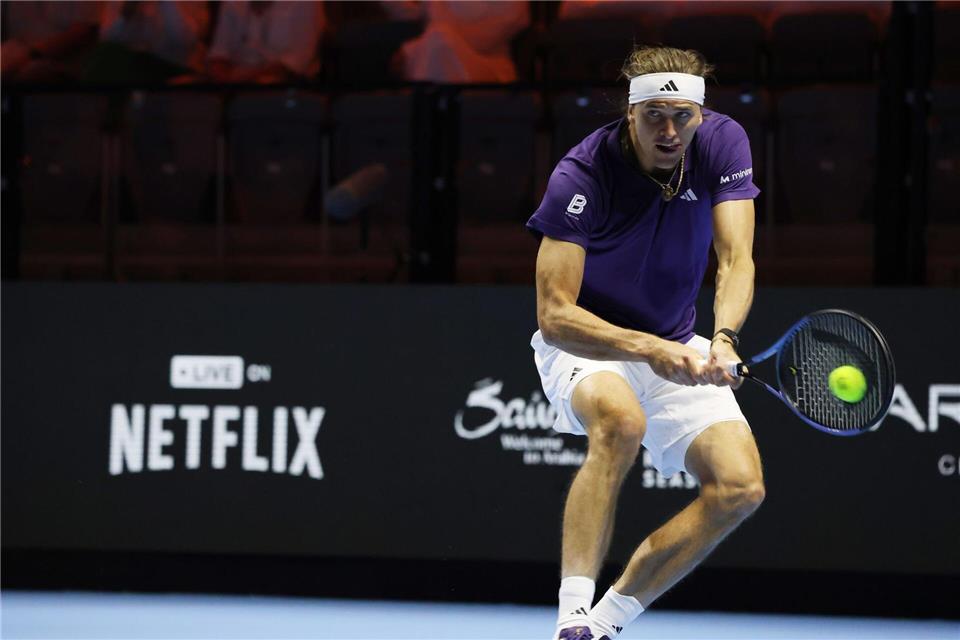 Nach nur einem Match war für Alexander Zverev Schluss beim Show-Turnier in Saudi-Arabien.Felice Calabro/IPA via ZUMA Press/dpa