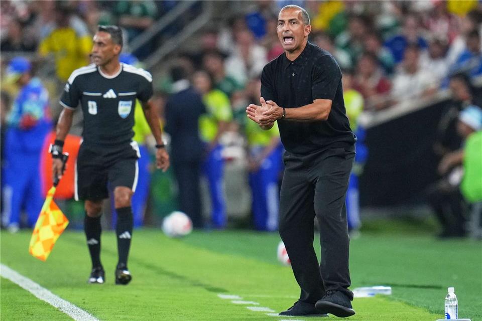Nach nur einem WM-Spiel ist Tunesiens Trainer Sabri Lamouchi seinen Job los.Matias Delacroix/AP/dpa