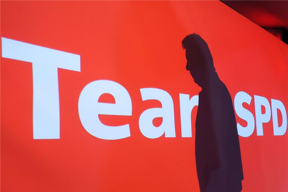 Nach seiner Niederlage bei der Kommunalwahl gab Reiter seinen Rückzug aus der Politik bekannt. (Archivbild)Karl-Josef Hildenbrand/dpa