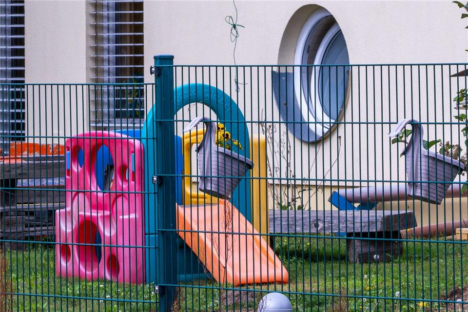 Nach starkem Erbrechen und Durchfall wurden elf Kita-Kinder aus Kavelstorf vorsorglich ins Krankenhaus gebracht. Jens Büttner/dpa