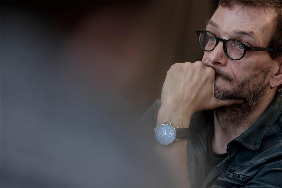 Nach vier Jahren hat Michael Wagner der kommunalen Wohnungslosenunterkunft den Rücken gekehrt. David Ebener/dpa