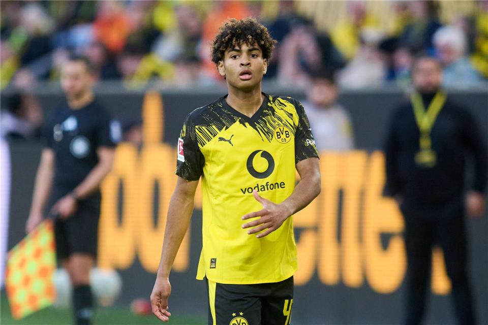 Nachwuchsspieler Mathis Albert traf beim Testspiel von Borussia Dortmund in Düsseldorf. (Archivbild) Bernd Thissen/dpa