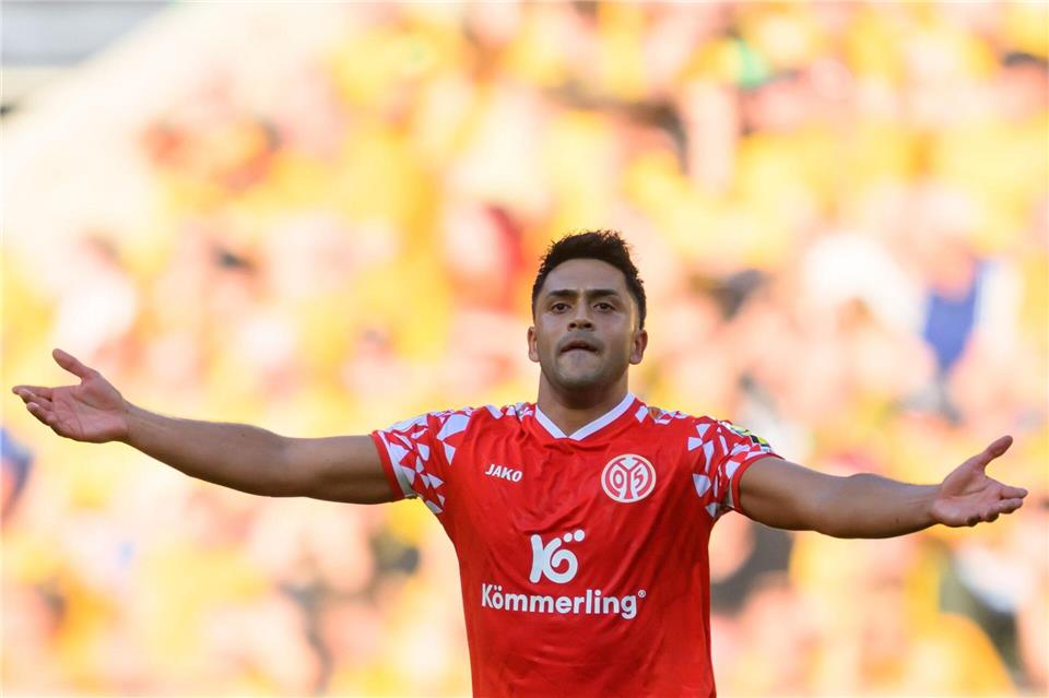 Nadiem Amiri (1. FSV Mainz 05) jubelt nach seinem Tor zum 0:1.Robert Michael/dpa