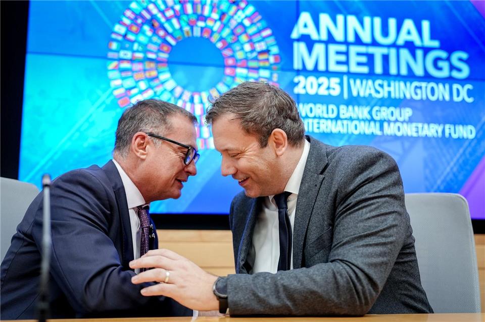 Nagel und Finanzminister Lars Klingbeil sind gemeinsam in Washington. Kay Nietfeld/dpa