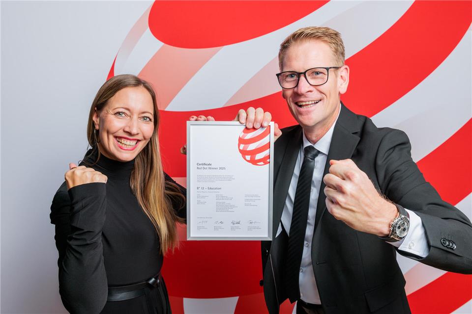 Nahmen den Award in Berlin persönlich entgegen: Heike Steinbauer und Markus Lammerding von der ITM-Agentur in Gescher.