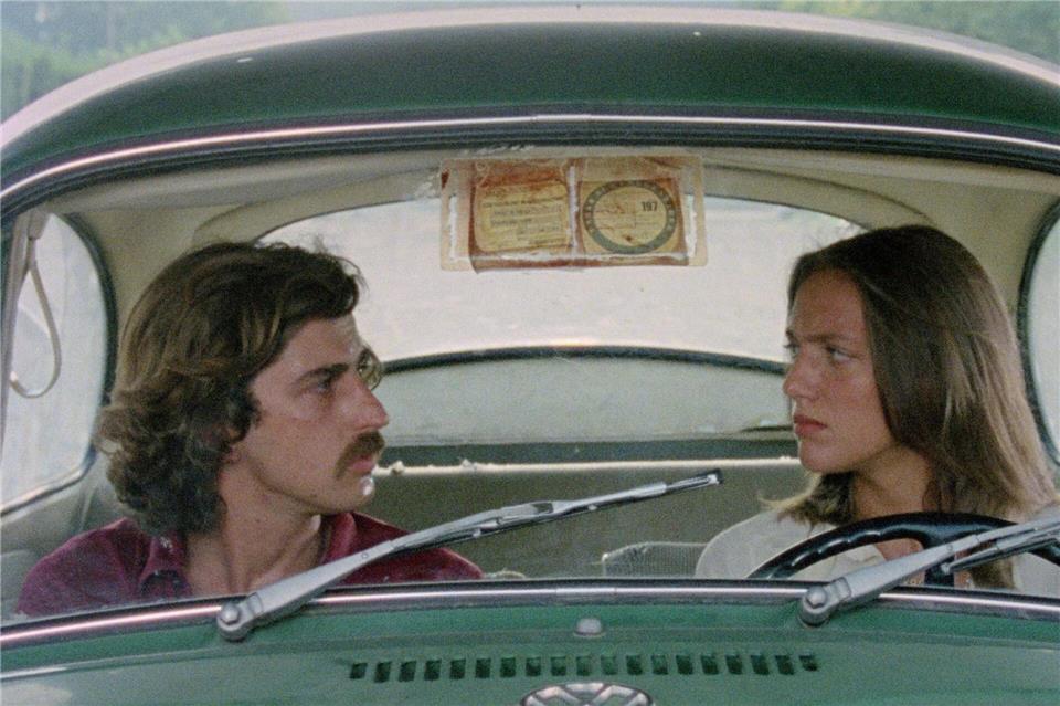 Nanni Moretti (links) als Michele und Carola Stagnaro als Flaminia in einer Szene des Films „Die Nichtstuer“. Der Film kann seit Montag in der Arte-Mediathek gestreamt werden.Sacher Film/ZDF/dpa