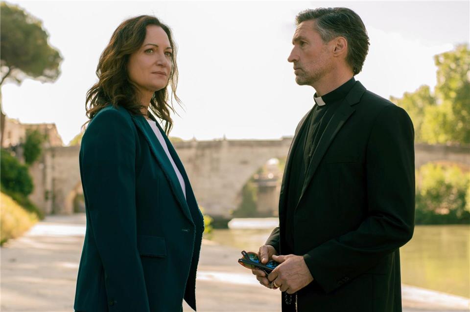 Natalia Wörner gerät mit Kirchenkreisen aneinander.ARD Degeto Film/UFA Fiction/Rola