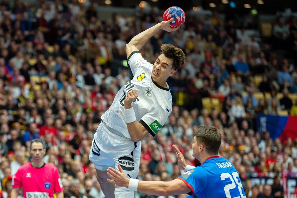 Nationalspieler Julian Köster wechselt 2026 zum THW Kiel.Soeren Stache/dpa