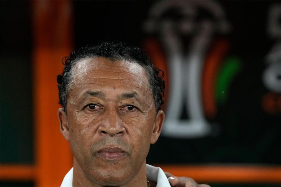 Blaue Haie vor WM-Debüt: Ein Sieg bis zum Ausnahmezustand Nationaltrainer Bubista steht vor seinem größten Erfolg. (Archivbild)Themba Hadebe/AP