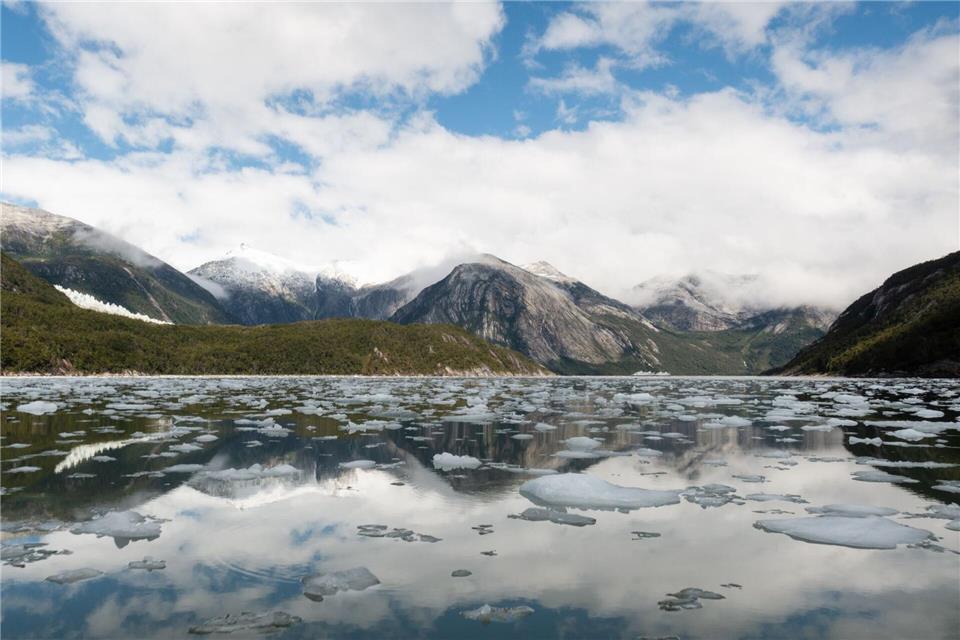 Natur pur: der Pía-Fjord.Andreas Drouve/dpa-tmn