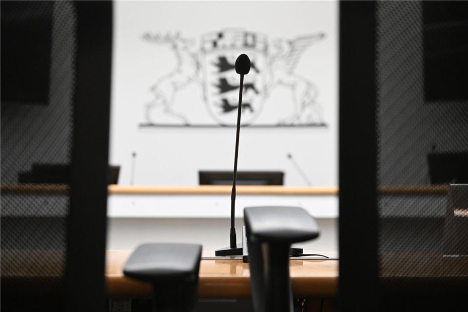 Neben Zetsche sagte am Dienstag auch noch ein früheres Vorstandsmitglied als Zeuge aus.Marijan Murat/dpa