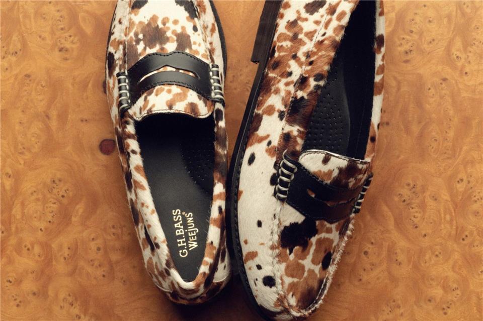 Von Langschaft bis Plateau: Die Schuhtrends der neuen Saison Neben dem Leo-Look sieht man in diesen Herbst und Winter auch vermehrt Kuhfelloptik wie bei den Loafer von G.H. Bass (ca. 260 Euro).G.H.Bass/dpa-tmn