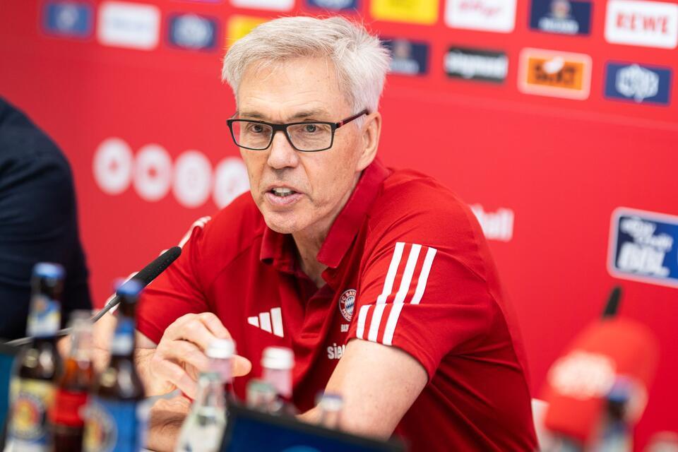 Herbert und die Bayern: Vertrauen in den Teambuilder Neu-Trainer Gordon Herbert soll den FC Bayern auch international an die Spitzengruppe heranführen.Lukas Barth/dpa