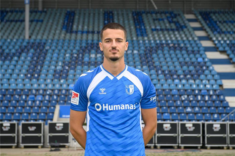 Neu in Braunschweig: Abwehrspieler Andi HotiKlaus-Dietmar Gabbert/dpa