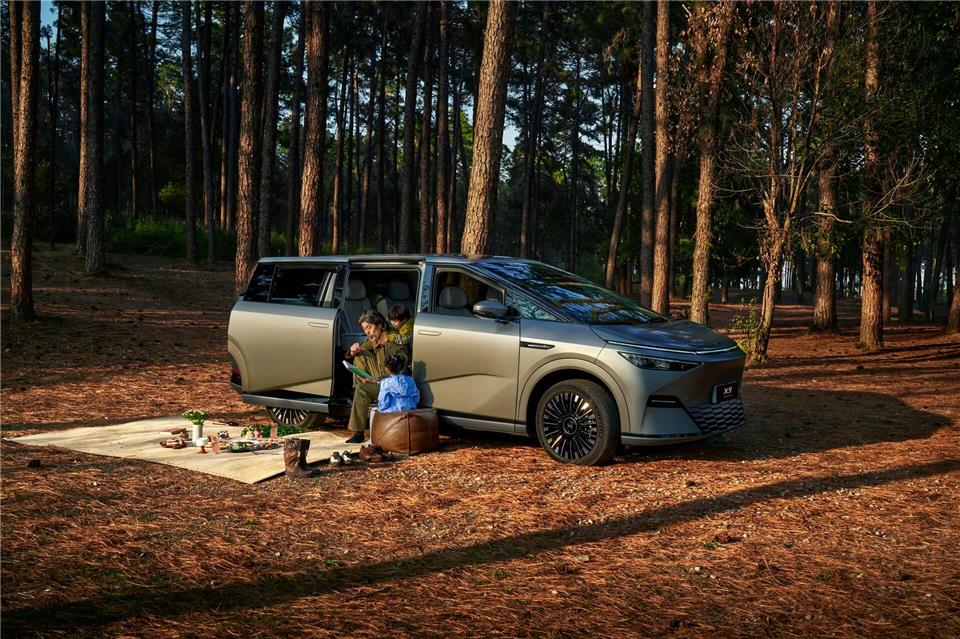 Neue Modelle für Familien: Chinesische Vans wie der Xpeng X9 werden auch für den europäischen Markt erwartet.Xpeng/dpa-tmn