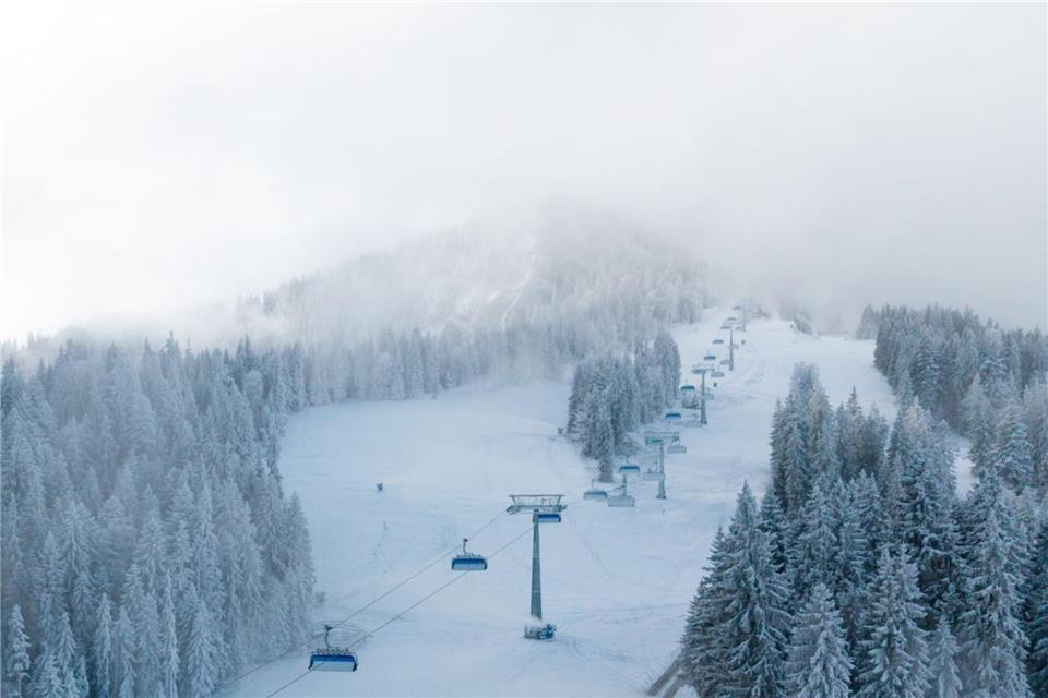 Neue Sessel in Garmisch: Die Kreuzwanklbahn ist nun ein Achter-Lift.Bayerische Zugspitzbahn/dpa-tmn