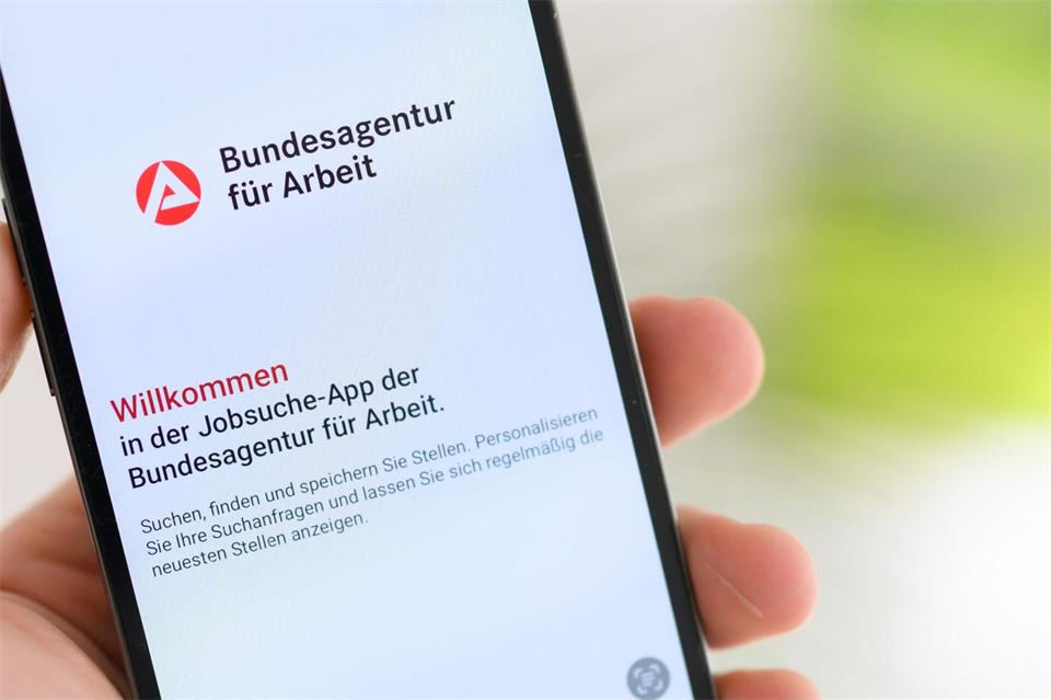 Neue Zahlen zum Arbeitsmarkt in Niedersachsen. (Symbolbild)Julian Stratenschulte/dpa
