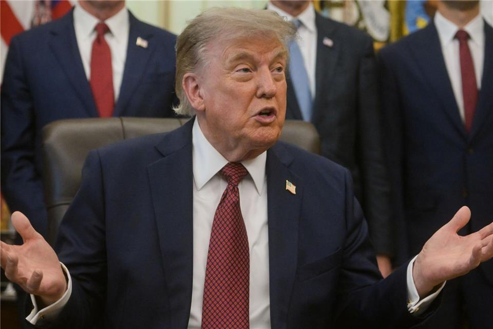 Neuer Anlauf für US-Präsident Trump: Er will das US-Geburtsrecht einschränken. (Archivfoto)Rod Lamkey/FR172078 AP/AP/dpa