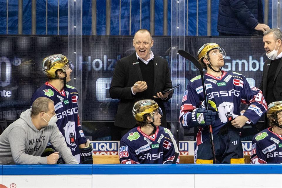 Neuer Co-Trainer der Wild Wings: Craig Streu (M). (Archivbild)Andreas Gora/dpa
