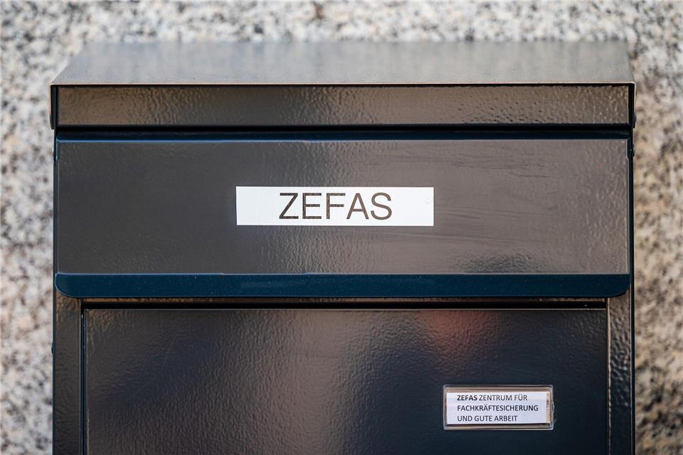 Neuer Leitfaden hilft Firmen bei Integration Geflüchteter. (Symbolbild)Kristin Schmidt/dpa