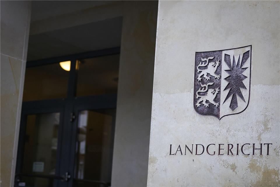 Neuer Prozess um tödlichen Messerstich bei Autofahrt in Kiel. (Archivbild)Christian Charisius/dpa